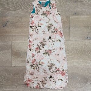 Posh Peanut Vintage Rose Sleeveless Ruffled Sleep Bag 1.0